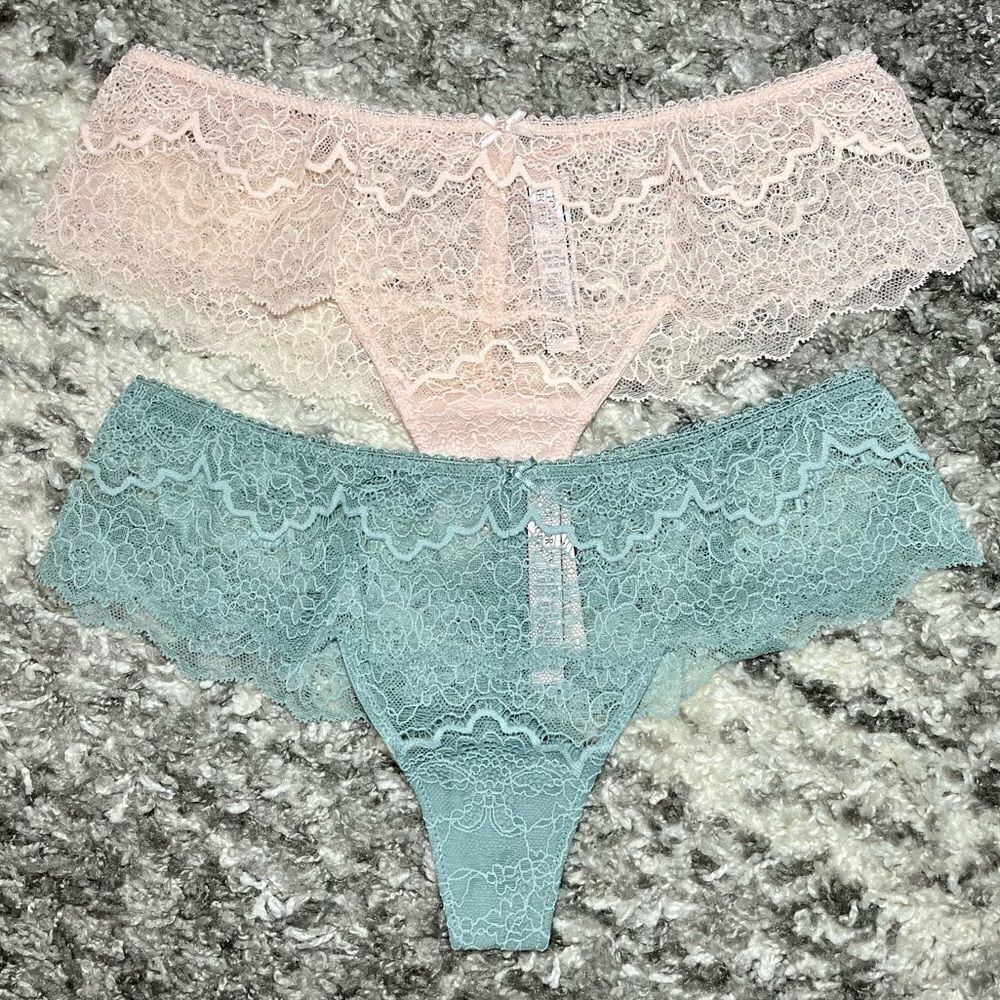 NWT Victoria’s Secret Dream Angels Lace Hipster Thong Panty 2-pack Bundle